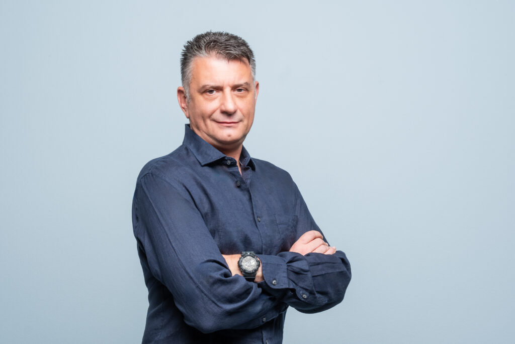 Πώς διαμορφώνεται η πρωινή ενημερωτική ζώνη – Οι πρεμιέρες και οι πρωταγωνιστές