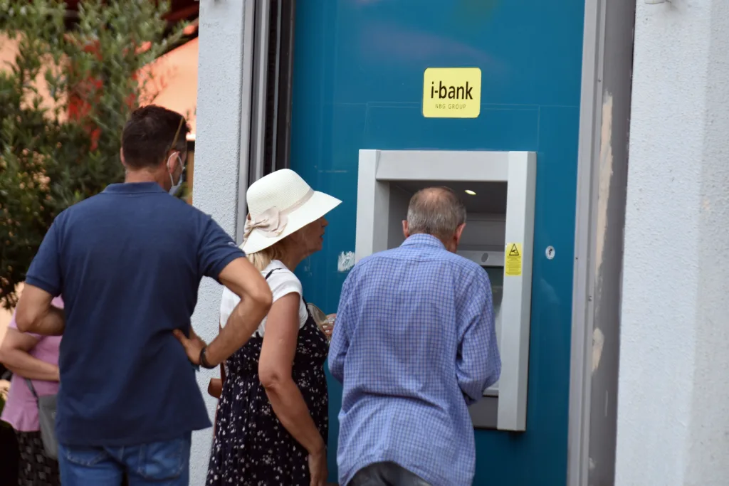 Συντάξεις Σεπτεμβρίου: Πότε μπαίνουν τα χρήματα – Όλες οι ημερομηνίες