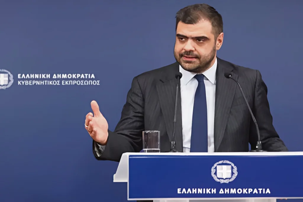 Παύλος Μαρινάκης:«Καλοκαιρινή επιθεώρηση» με τον Τσίπρα πρωταγωνιστή