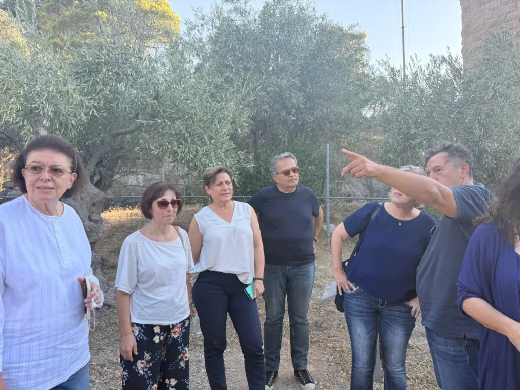 Μενδώνη: Αυτοψία στο φρούριο των Αιγοσθένων μετά τη φωτιά
