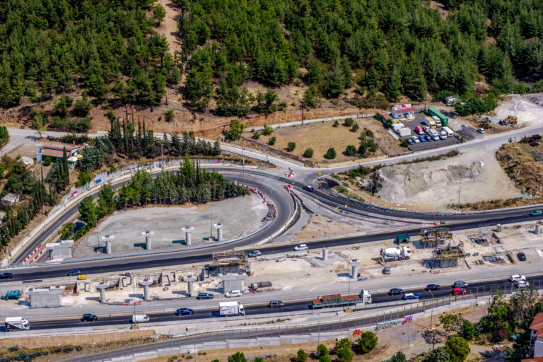 Flyover: Αρχίζει η σταδιακή αποδέσμευση τμημάτων της Περιφερειακής Οδού