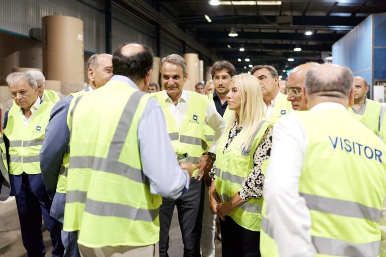 Μητσοτάκης από Πτολεμαΐδα: Θα στηρίξουμε τη Δυτική Μακεδονία – Όποιος σας λέει ότι μπορεί να επιστρέψει στον λιγνίτη, σας λέει ψέματα