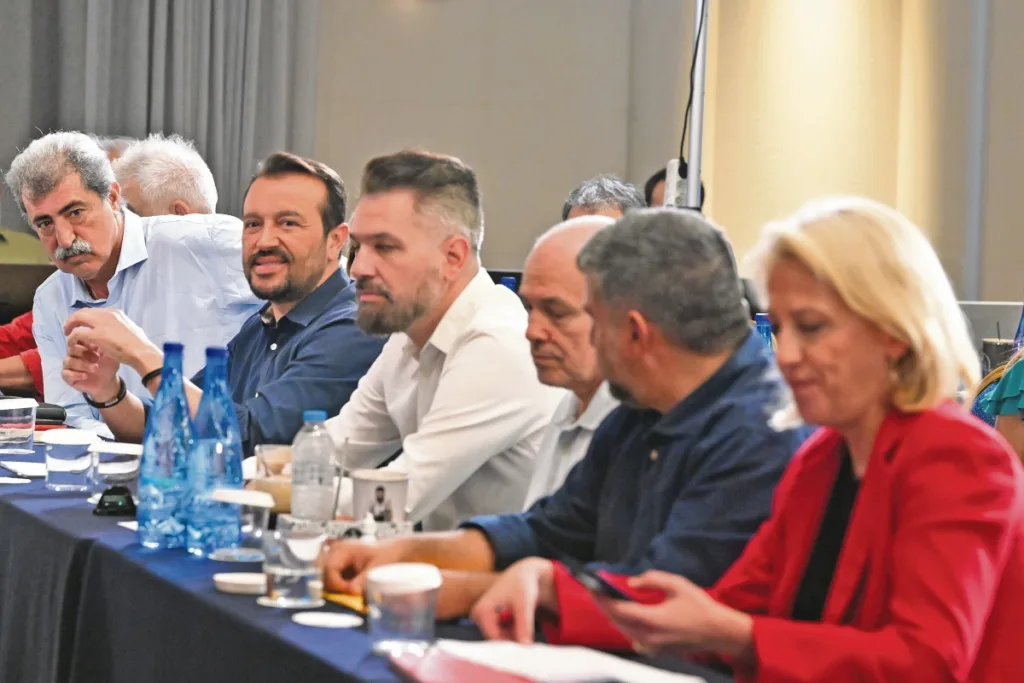 ΣΥΡΙΖΑ: «Δούρειος ίππος» η ΔΕΘ στη μάχη για την ηγεσία