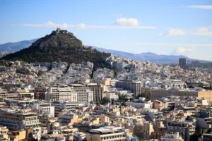 Ανακαίνιση κατοικίας: Πάνω από 91.000 αιτήσεις – Ποιοι παίρνουν έως 46.000 ευρώ