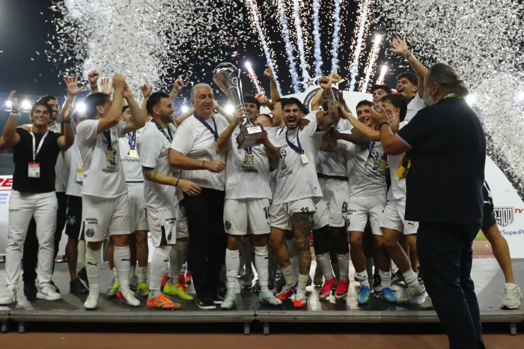 Super Cup: «Καίγεται» το Ηράκλειο, το σήκωσε ο ΟΦΗ στα πέναλτι – Μοιραίος ο Βάργκα για την ΑΕΚ