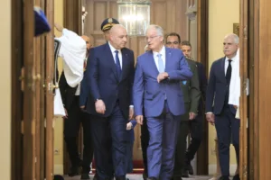 Τασούλας σε Αούν: Η Ελλάδα στηρίζει την κυριαρχία και την ευημερία του Λιβάνου
