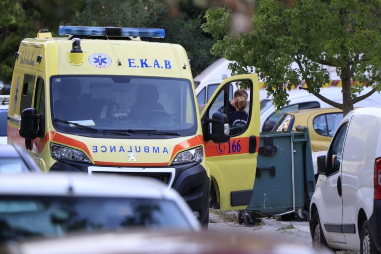 Γυναικοκτονία στη Νέα Σμύρνη: Το καρτέρι θανάτου στην είσοδο πολυκατοικίας – Τι ερευνούν οι Αρχές