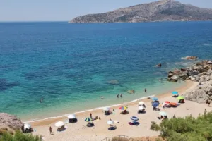 Παραλίες: Η λίστα με τις καλύτερες στην Ελλάδα – Ποιες έχουν «Γαλάζια Σημαία»