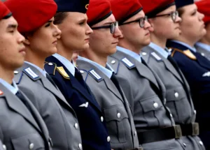 Γερμανία: Πάνω από 186.000 οι εν ενεργεία στρατιωτικοί – Στο υψηλότερο επίπεδο εδώ και 13 χρόνια