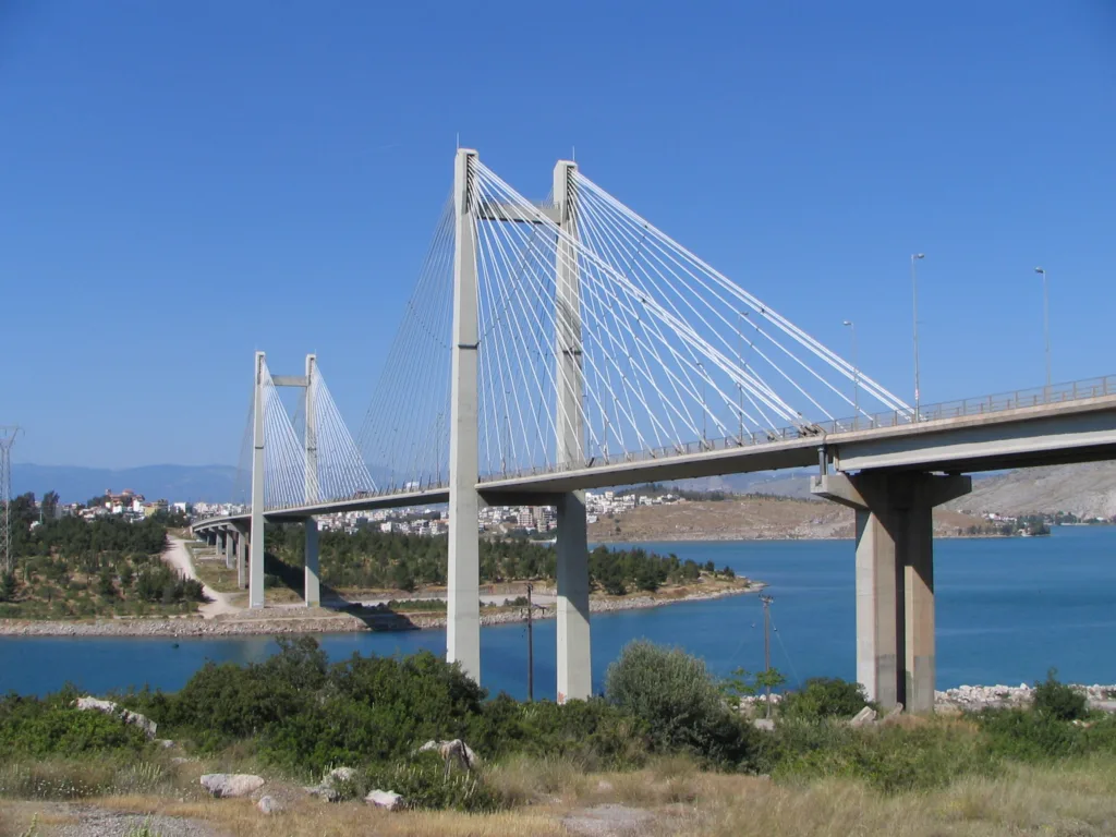 Χαλκίδα: Πώς σώθηκε 35χρονη γυναίκα που έπεσε από την Υψηλή Γέφυρα