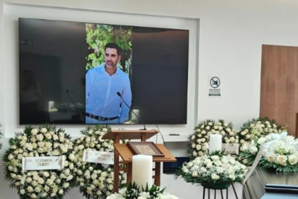 Αριστοτέλης Δαμίγος: Με συγκίνηση αποχαιρέτησαν τον πιλότο που σκοτώθηκε στην Ψάθα