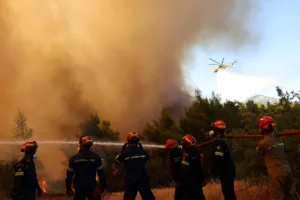 Τα διεθνή μέσα ενημέρωσης για τη σύγκρουση ελικοπτέρων με δύο νεκρούς στην Ελλάδα