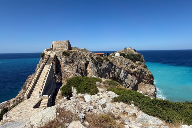 Συμμαχία για το Κάστρο και τα μνημεία της Σκιάθου