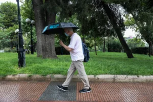 Καιρός: Με καταιγίδες η 28η Οκτωβρίου- Πότε θα τελειώσει η κακοκαιρία