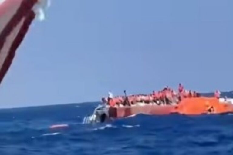 Αναποδογύρισε σκάφος με 279 επιβαίνοντες στην κατεχόμενη Κερύνεια