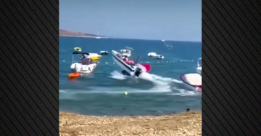 Νάξος: Πανικός σε παραλία όταν σκάφος «καβάλησε» δύο δεμένα πλοιάρια