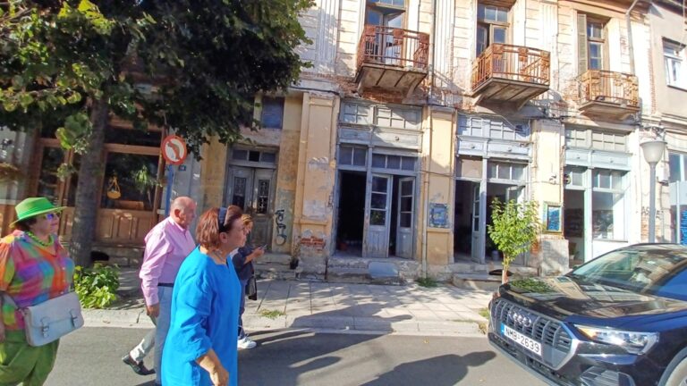 Αυτοψία Μενδώνη στη Φλώρινα: «Πράσινο φως» για την αποκατάσταση εμβληματικών μνημείων