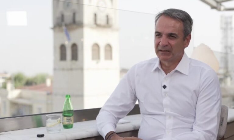 Κυριάκος Μητσοτάκης: Λυπάμαι που οι ανακοινώσεις του ΠΑΣΟΚ κοιτούν πίσω και όχι μπροστά – Κοροϊδεύει ψιλό γαζί τους πολίτες