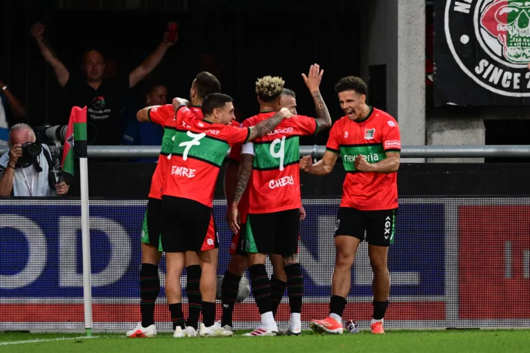 Ναϊμέγκεν-Ολυμπιακός 1-1: «Μαχαιριά» από τον Λίνσεν – Στα ίσια η πρόκριση