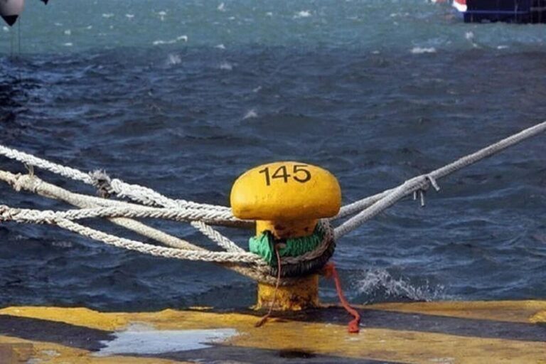 Απεργία σήμερα: «Χειρόφρενο» σε τρένα και προαστιακό, δεμένα τα πλοία – Ποια δρομολόγια επηρεάζονται