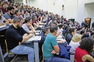 Ανατροπές στην αγορά εργασίας έως το 2030 – Τα πτυχία και η σημασία των δεξιοτήτων 