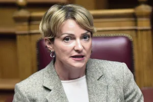 Σδούκου: Κανένας μόνος του στην κρίση – Η Ευρώπη να ακούσει το καμπανάκι