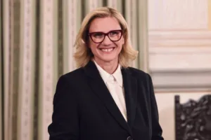 Μαριλένα Σούκουλη στον «ΕΤ»: «Οι γείτονές μας να συνηθίζουν στην ισχυρή Ελλάδα»