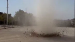 Η Αθήνα είδε… Dust Devil: Ο εντυπωσιακός στρόβιλος που εμφανίστηκε στο ΟΑΚΑ