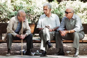 Συντάξεις: Οι πίνακες με τις αυξήσεις μεταξύ 2,6% και 3% για 2,5 εκατ. συνταξιούχους