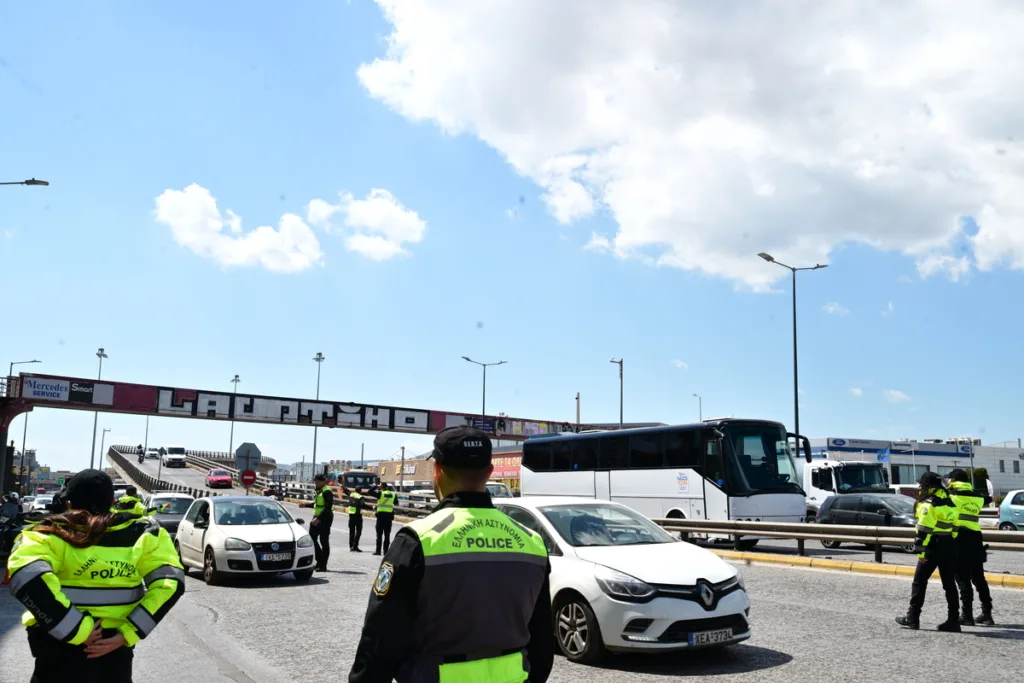 Δεκαπενταύγουστος: Τα έκτακτα μέτρα της Τροχαίας για την έξοδο