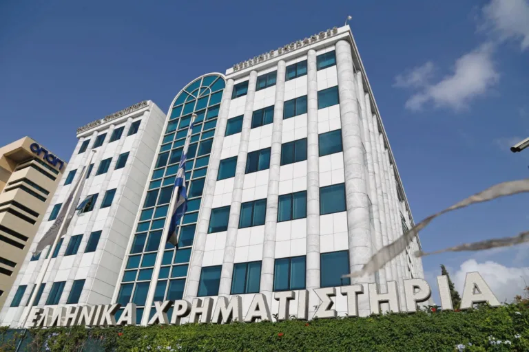 Χρηματιστήριο: Η χαμηλή κεφαλαιοποίηση «ξεθωριάζει» – Τι λένε οι παράγοντες της αγοράς