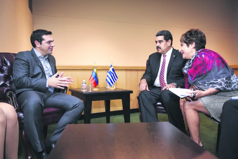 Αλέξης Τσίπρας: Τα αναπάντητα ερωτήματα για τη σχέση του με το Καράκας
