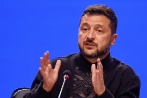 Ζελένσκι κατά Πούτιν: «Βομβαρδίζουν γέφυρες – Νομίζουν ότι δεν θα αντιδράσουμε;»