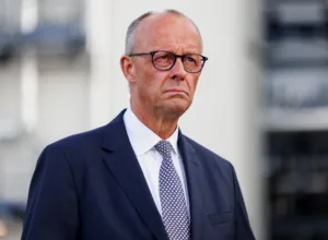 Ακροδεξιά απειλή για Μερτς – Για πρώτη φορά από τον Β’ Παγκόσμιο Πόλεμο το AfD διεκδικεί πλειοψηφία