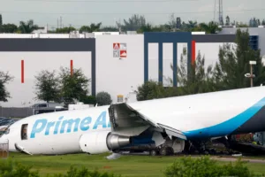 Μαϊάμι: Θρίλερ με το φλεγόμενο Boeing της Amazon και τους 5 νεκρούς – Δραματικός ο απεγκλωβισμός [βίντεο]