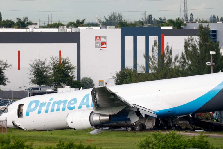 Μαϊάμι: Θρίλερ με το φλεγόμενο Boeing της Amazon και τους 5 νεκρούς – Δραματικός ο απεγκλωβισμός [βίντεο]