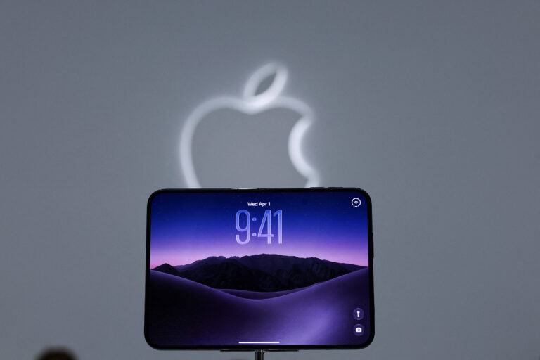 Apple: Παρουσίασε το πρώτο foldable iPhone, τη νέα σειρά iPhone 18 Pro και τα νέα Apple Watch και AirPods