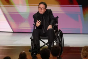 Emmy 2026: Ο Μάικλ Τζ. Φοξ καταχειροκροτήθηκε – Η μάχη με το Πάρκινσον και το μήνυμα ελπίδας