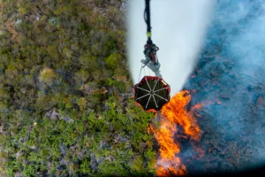 Πύρινος εφιάλτης στην Κολομβία – Απειλείται δημοφιλής τουριστικός προορισμός
