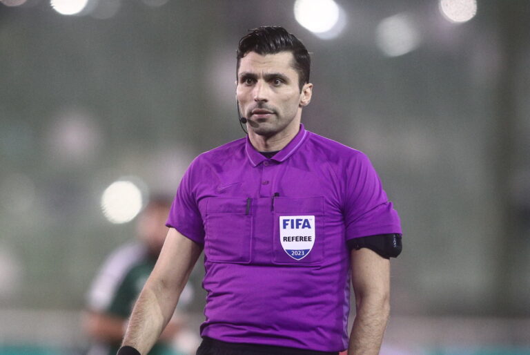 Champions League: Ελληνική «σφυρίχτρα» στην πρεμιέρα – Ο Φωτιάς στο Σλάβια Πράγας–Λανς