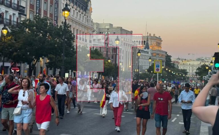 Θέουτα: Χιλιάδες στους δρόμους για το μεταναστευτικό – Τι ζητούν οι κάτοικοι