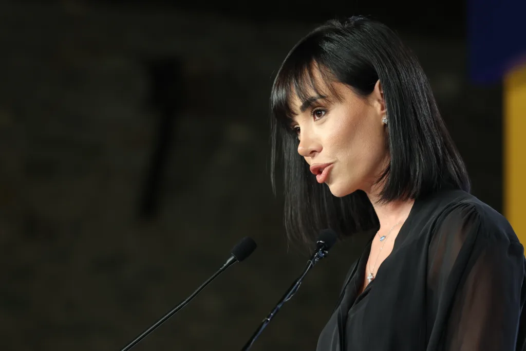 Κυβέλη Μάρδα: Ποια είναι η γιατρός που προλόγισε τον Αλέξη Τσίπρα και ποια η σχέση της με τον ΠΑΟΚ