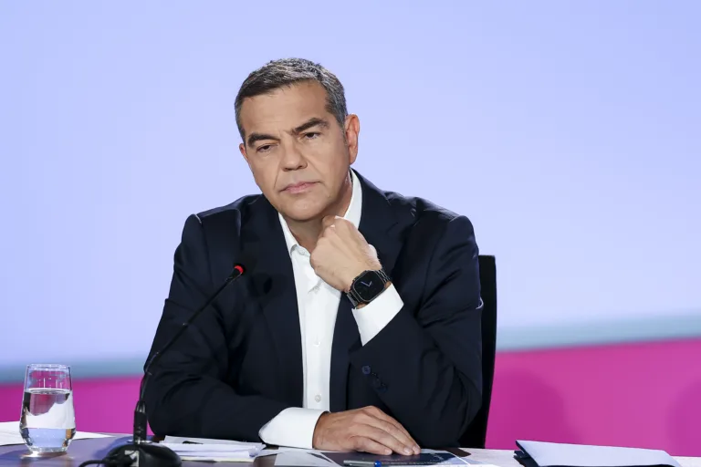 Αλέξης Τσίπρας: Τα ψεύτικα τα λόγια τα μεγάλα – Αλαζόνας, με ηθελημένα κενά μνήμης, fake news 
