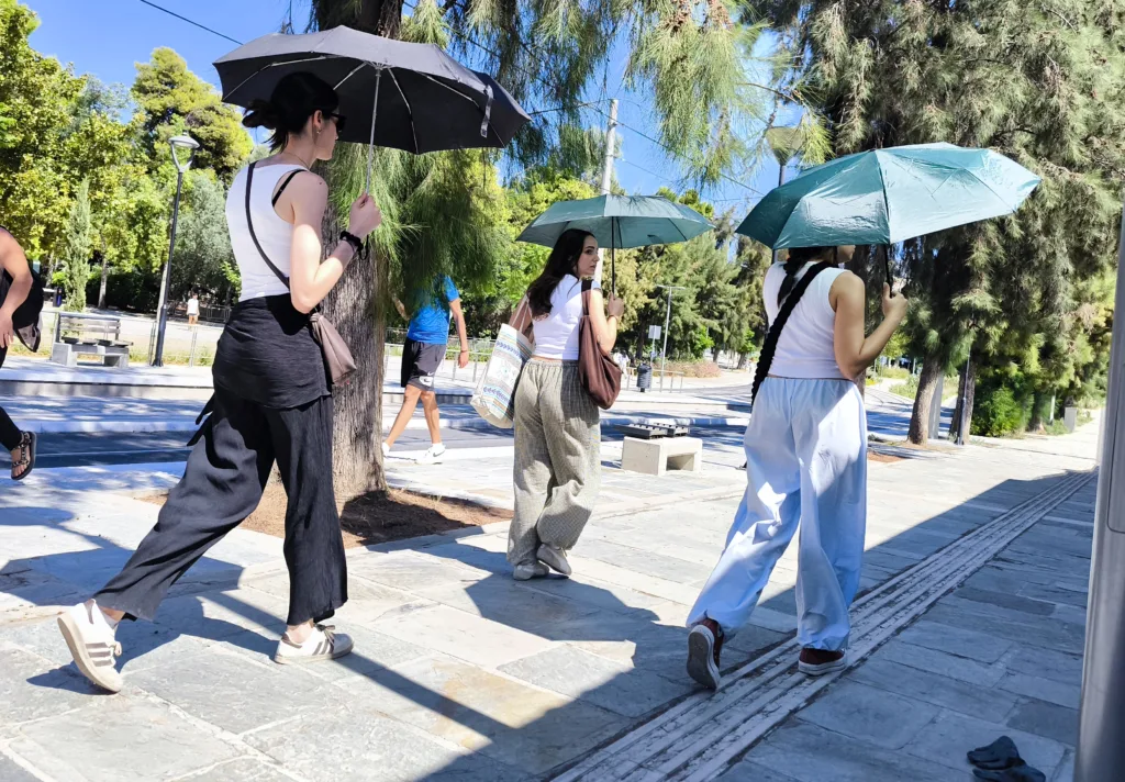 Καιρός: «Βουτιά» της θερμοκρασίας μετά τους 32°C – Πότε αλλάζει το σκηνικό