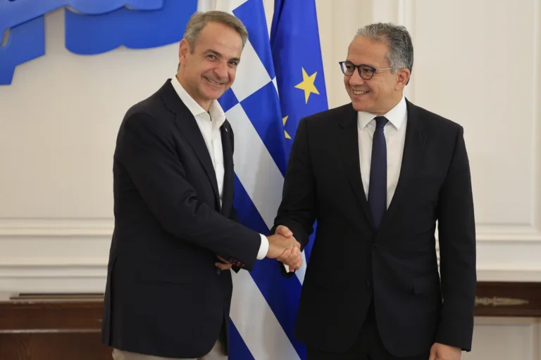 Συνάντηση Μητσοτάκη με Γενικό Διευθυντή UNESCO: Στο επίκεντρο τα γλυπτά του Παρθενώνα και η ελληνική
