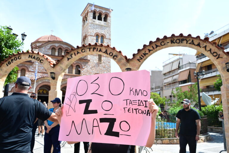 Οι κηδείες καλλιτεχνών που έγιναν λαϊκό προσκύνημα