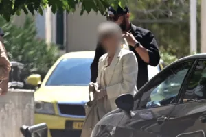 Γιώργος Μαζωνάκης: Καταγγελία-σοκ για την 56χρονη – «Μου είπε να αλλάξω αίμα για να μη γίνω ομοφυλόφιλος»