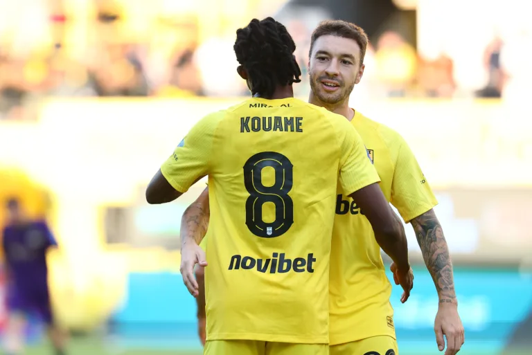 Super League: Σέντρα στην 5η αγωνιστική με Άρης–Ηρακλής – Όλο το πρόγραμμα