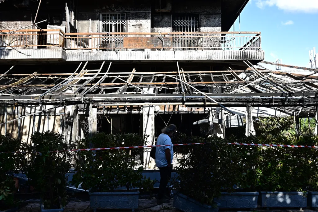 Νέα Ιωνία: Εικόνες καταστροφής από την καφετέρια – Το φονικό του 2023 στον ίδιο χώρο