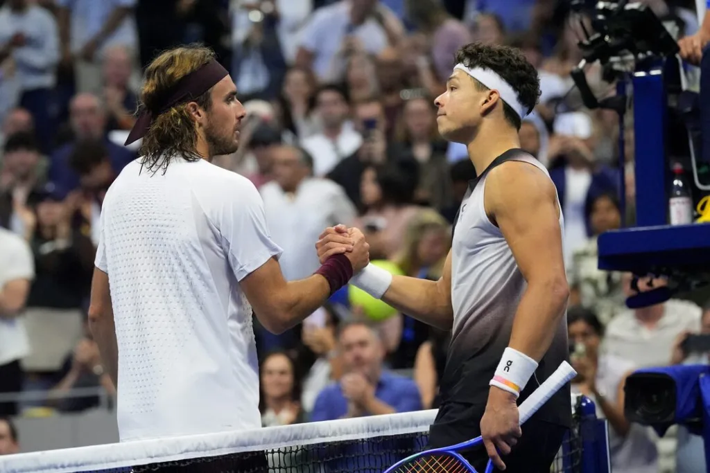US Open: Ο Σέλτον «διέλυσε» τον Τσιτσιπά και τώρα… Αλκαράθ – Ήττα με 3-0 για τον Έλληνα